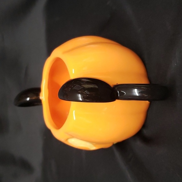 Disney Mickey Mouse Face Pumpkin Mug - Picture 2 of 6